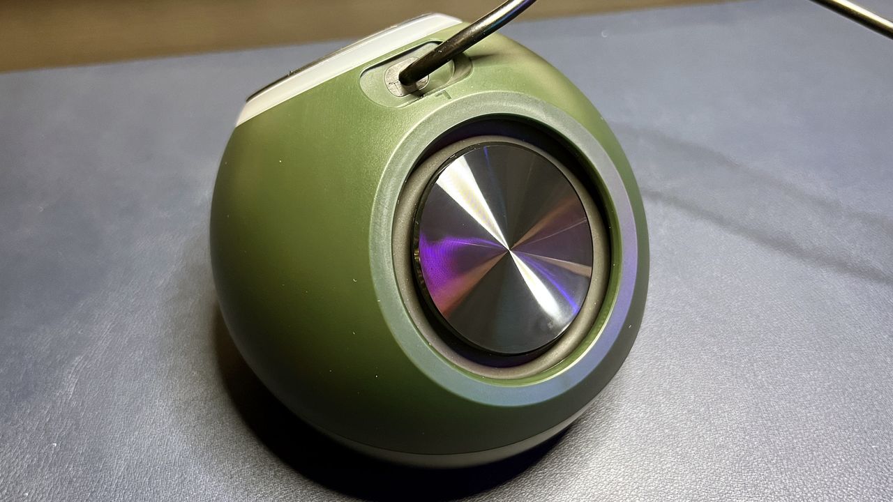 Creative Pebble Pro