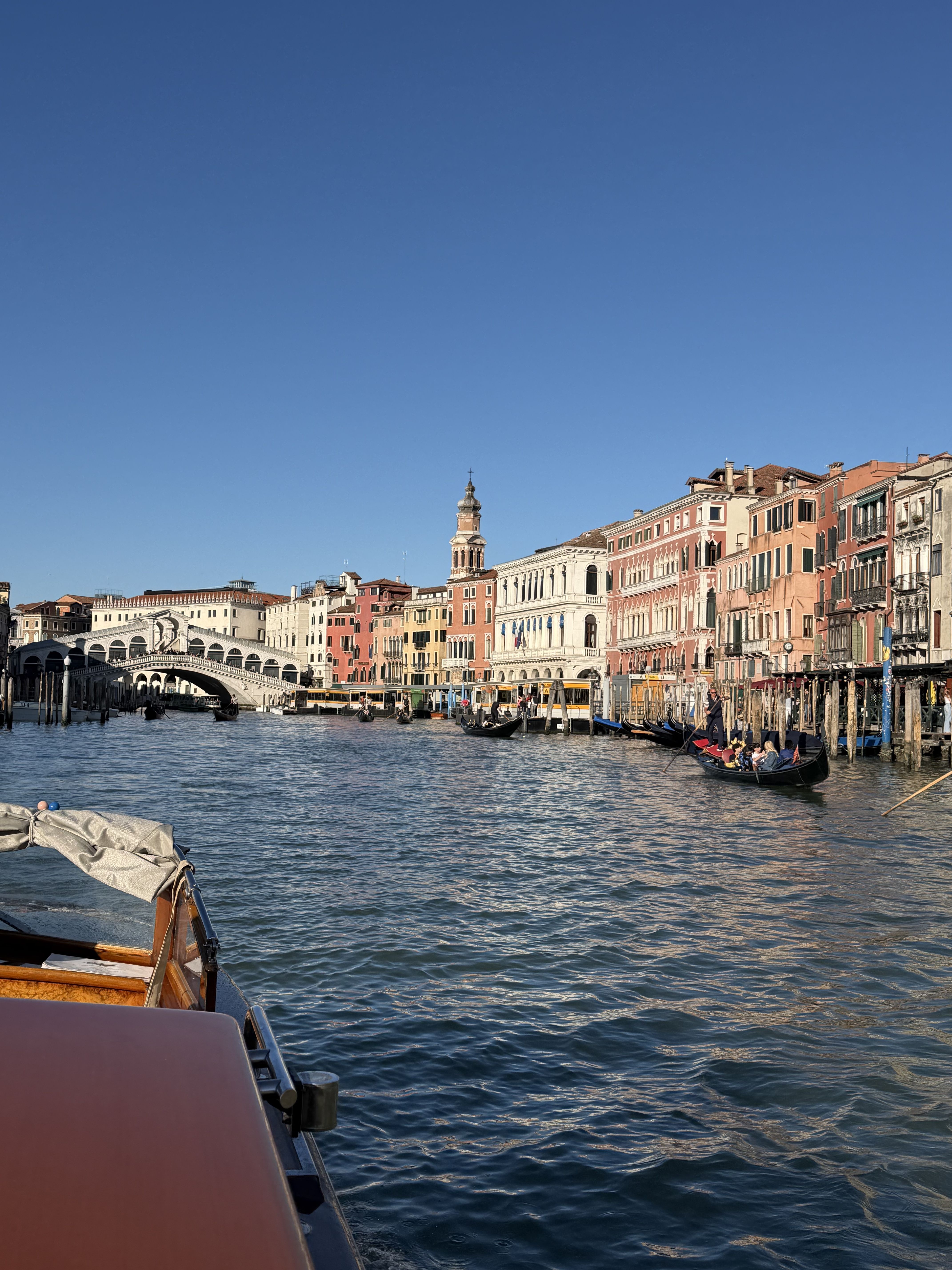 An image of @maximilianhurd in Venice.