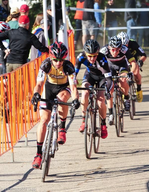 Brian Matter (RACC p/b Geargrinder) leads a group of chasers with two laps to go