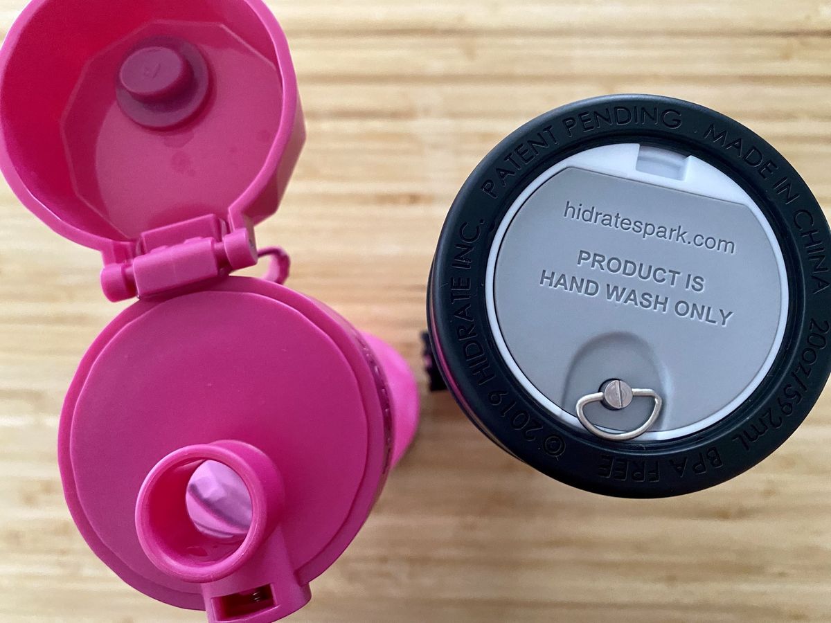 Hidratespark 3 Smart Water Bottle Top Bottom