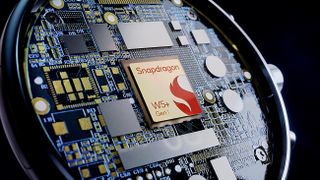 Qualcomm Snapdragon W5+ on device up-close