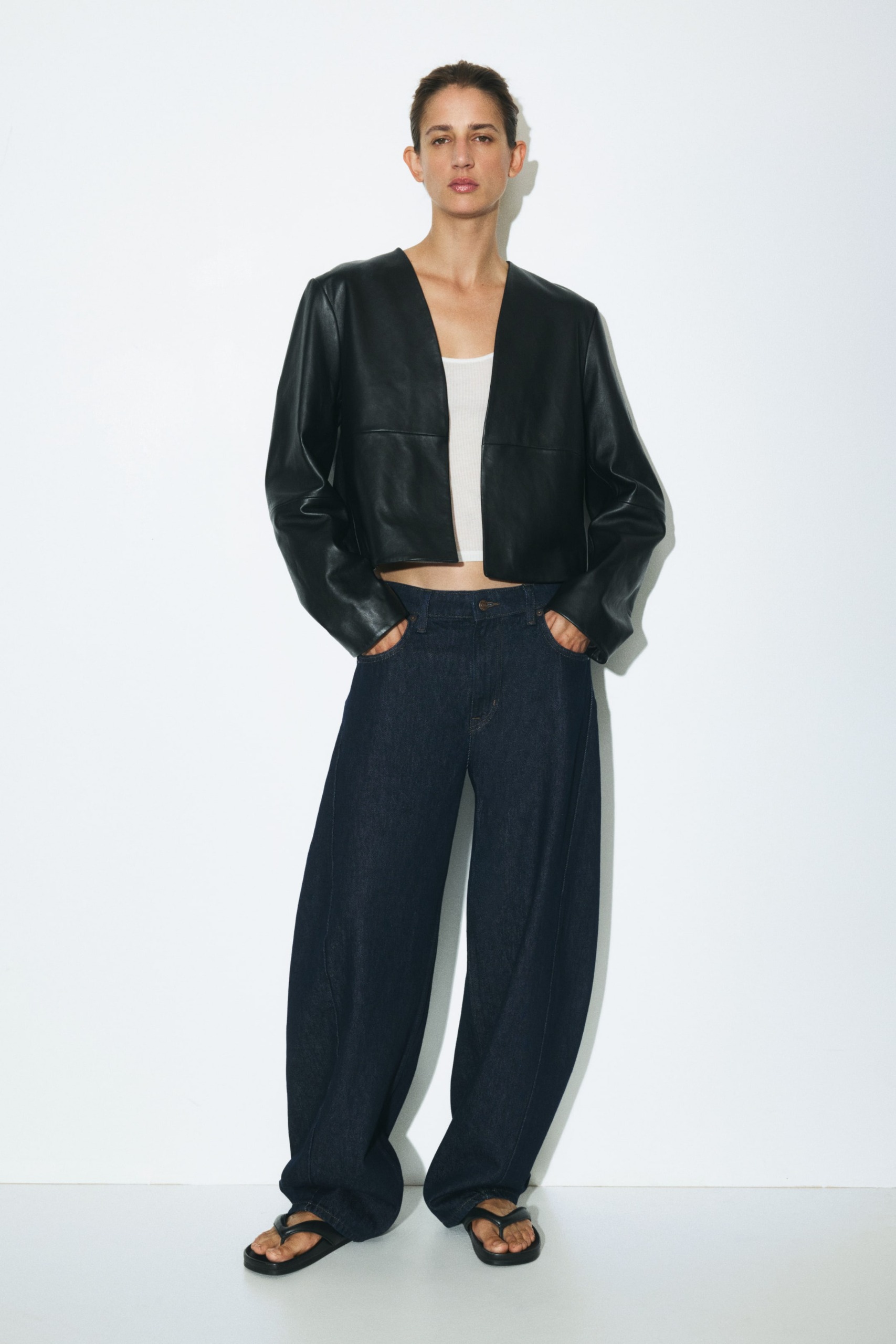 Barrel Regular Waist Jeans