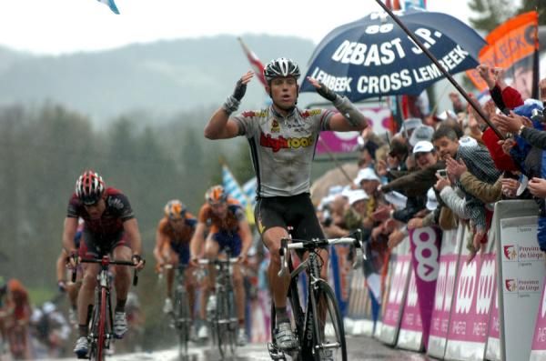 Team High Road rider Kim Kirchen wins in 2008 with a dominant sprint in the final 200m. This win helped the then sponsorless team continue.