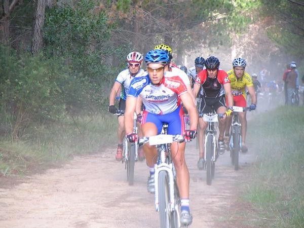 First lap mayhem in the dust around Lithgow