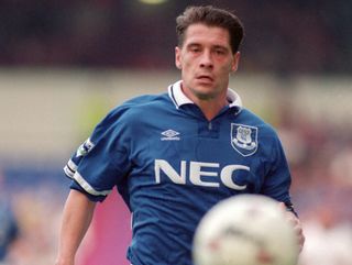 Tony Cottee playing for Everton in 1988