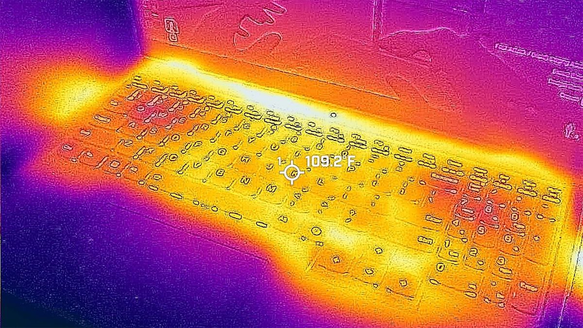 Lenovo Legion Pro 5i (Gen 9) middle of keyboard thermals
