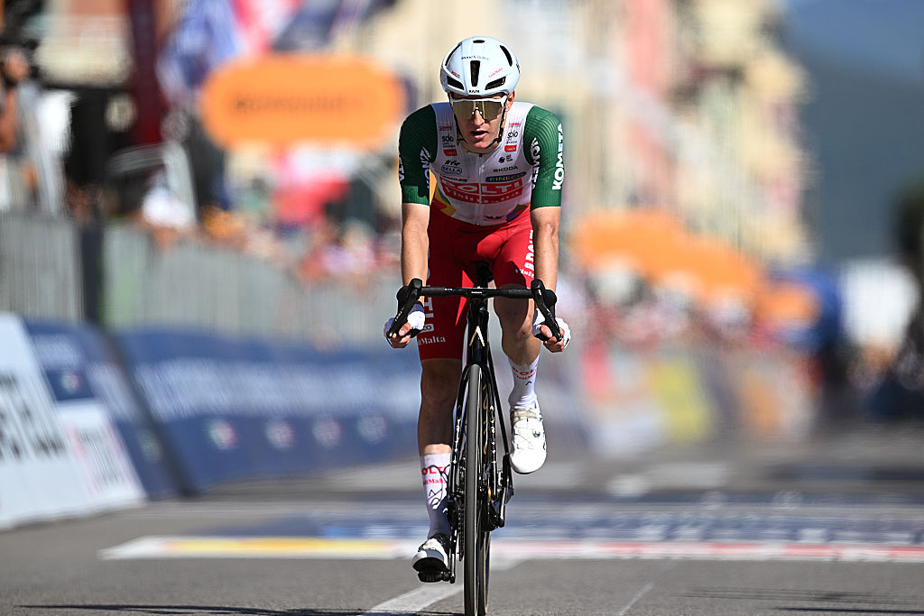 Giro d'Italia penalties, fines and yellow cards &ndash; Polti VisitMalta rider gets yellow card for 'non-compliant position' on stage 11