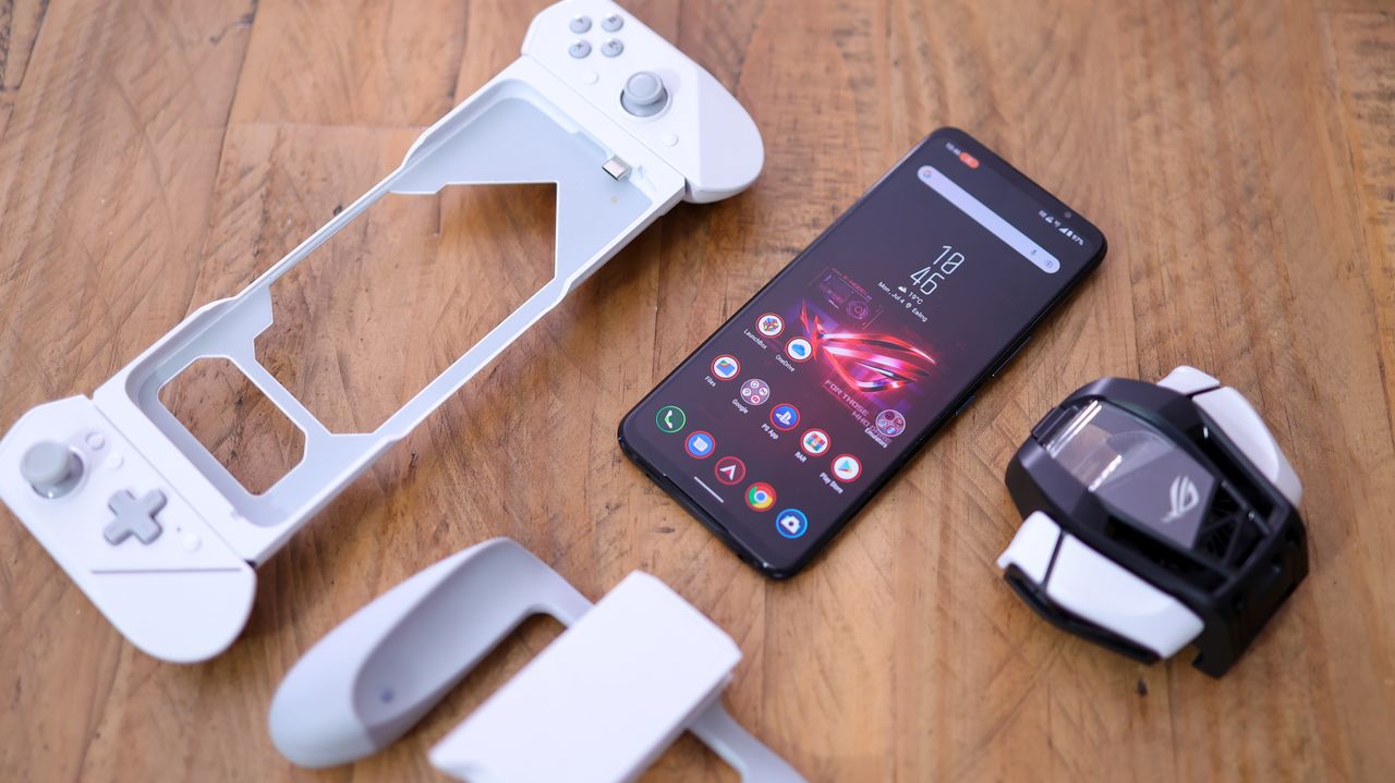 Photo of the ROG Phone 6 (Pro Edition) in white
