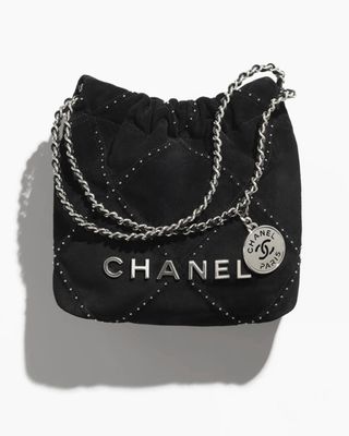 Chanel, Chanel 22 Mini Handbag