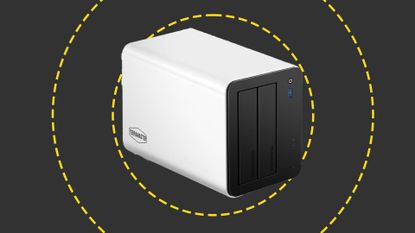 The TerraMaster F2-425 Plus on the ITPro background