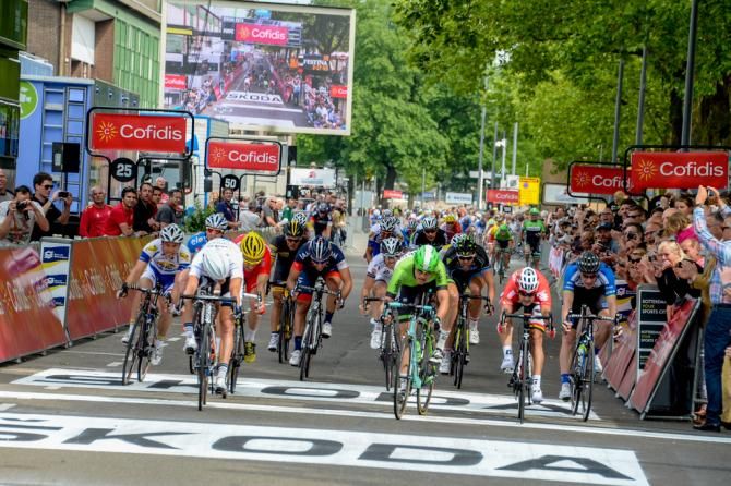 The sprint for stage two was won by Ramon Sinkeldam (Giant-Shimano)