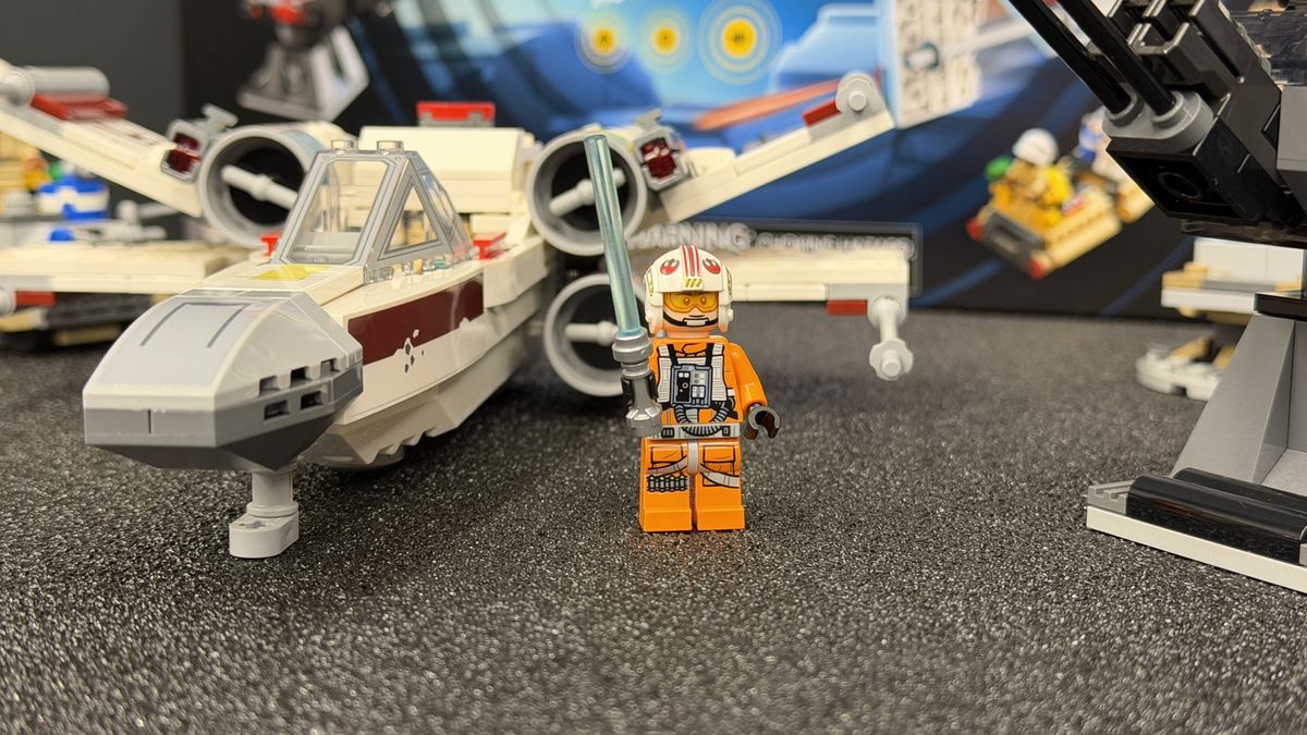 Lego's brand-new Star Wars Smart Play sets are up for preorder, and I've tried all 3
