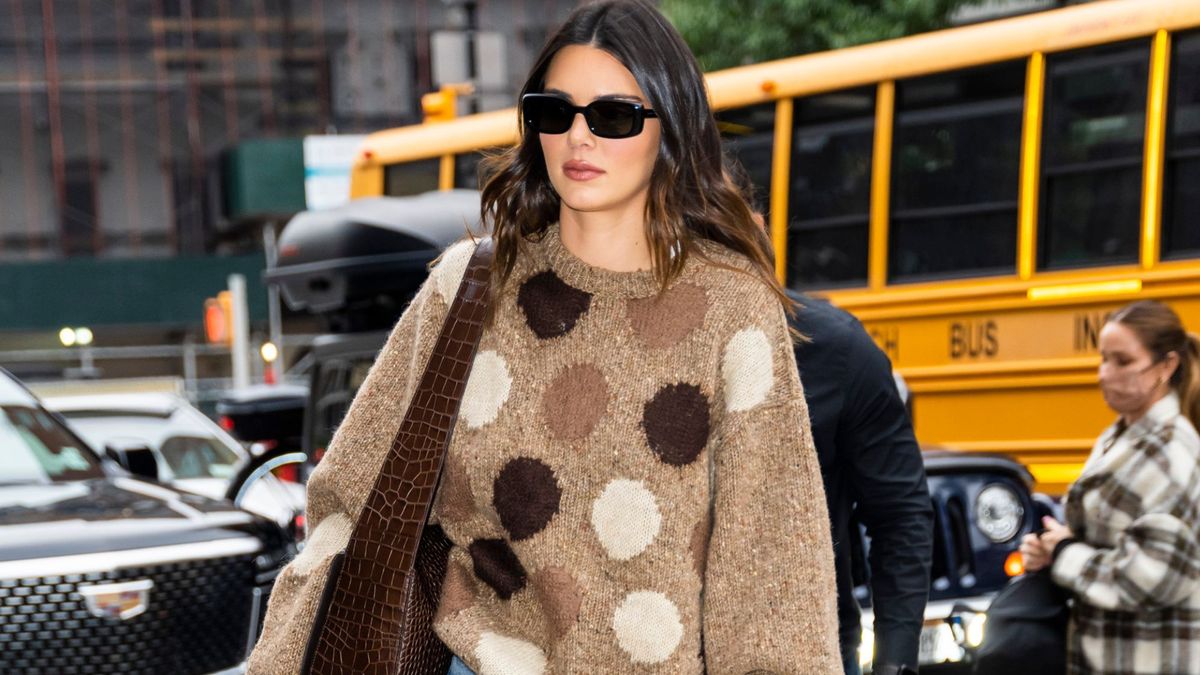 Kendall Jenner’s latest styling trick is a winter must-try Kendall Jenner’s latest styling trick is a winter must-try