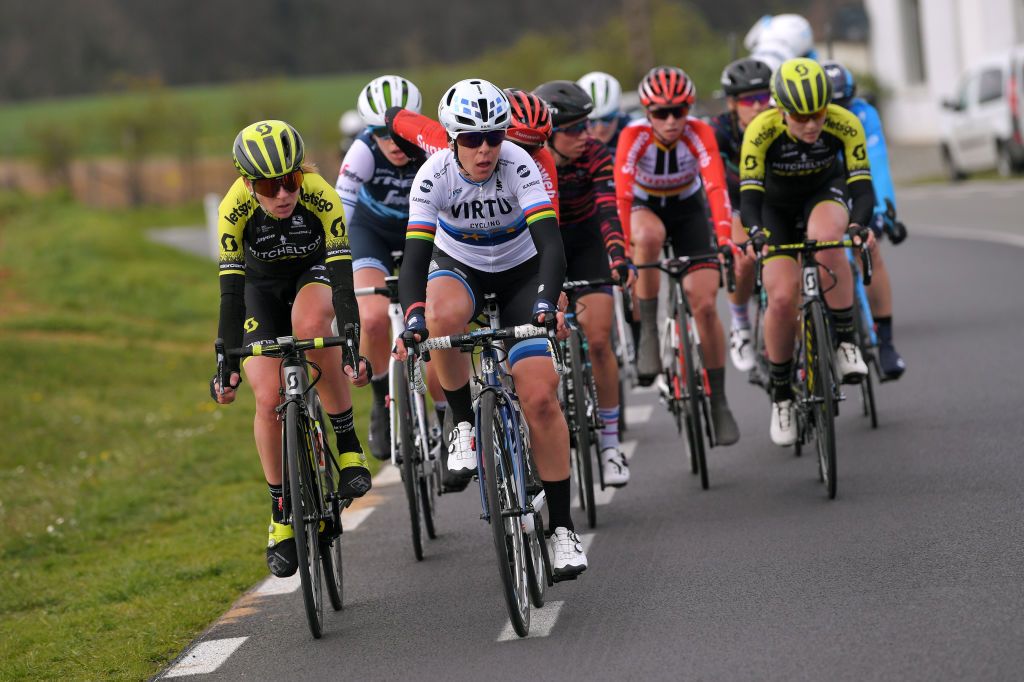 Annemiek van Vleuten and Marta Bastianelli lead the high-powered breakaway