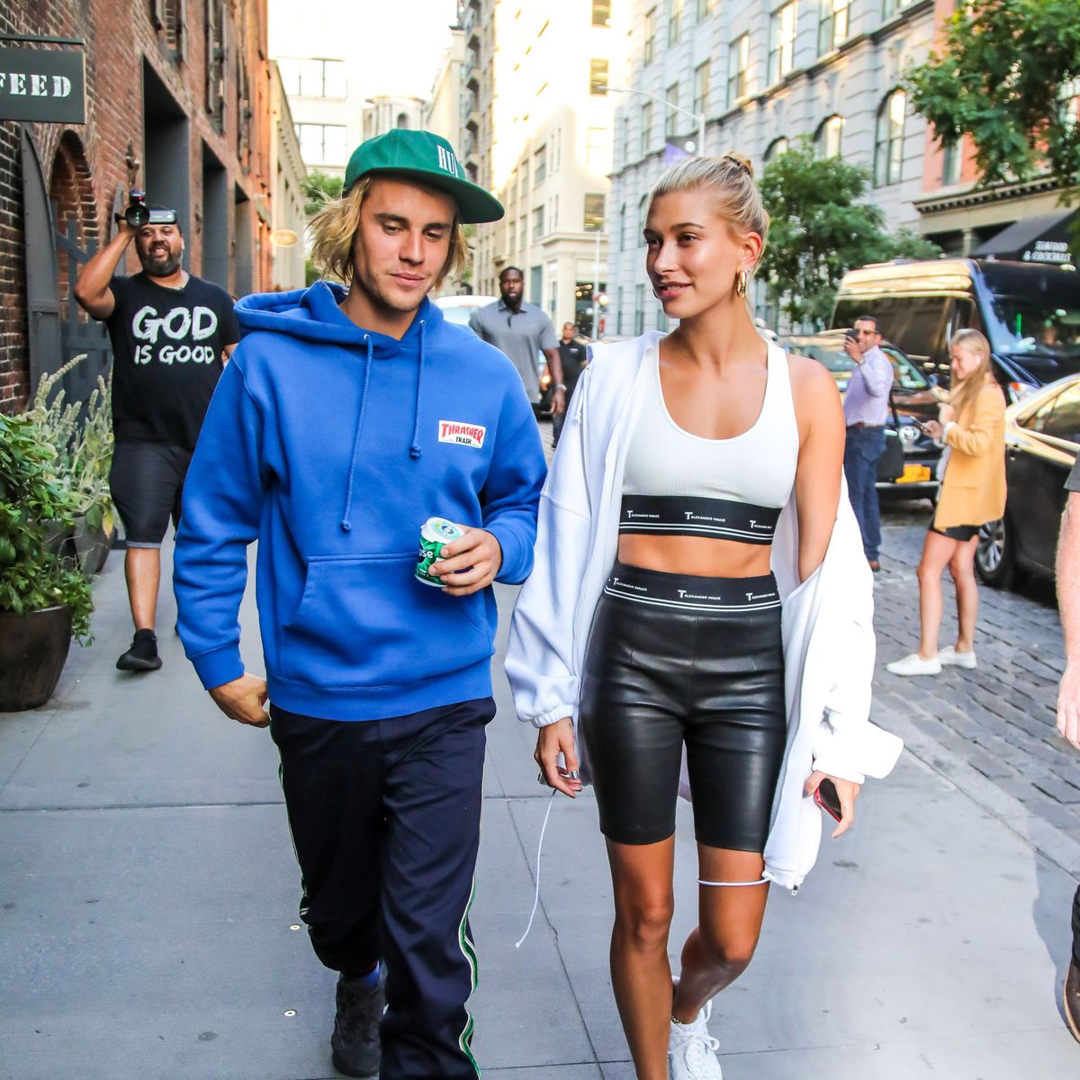 Hailey Baldwin's Bridesmaids for Her Wedding to Justin Bieber Have ...