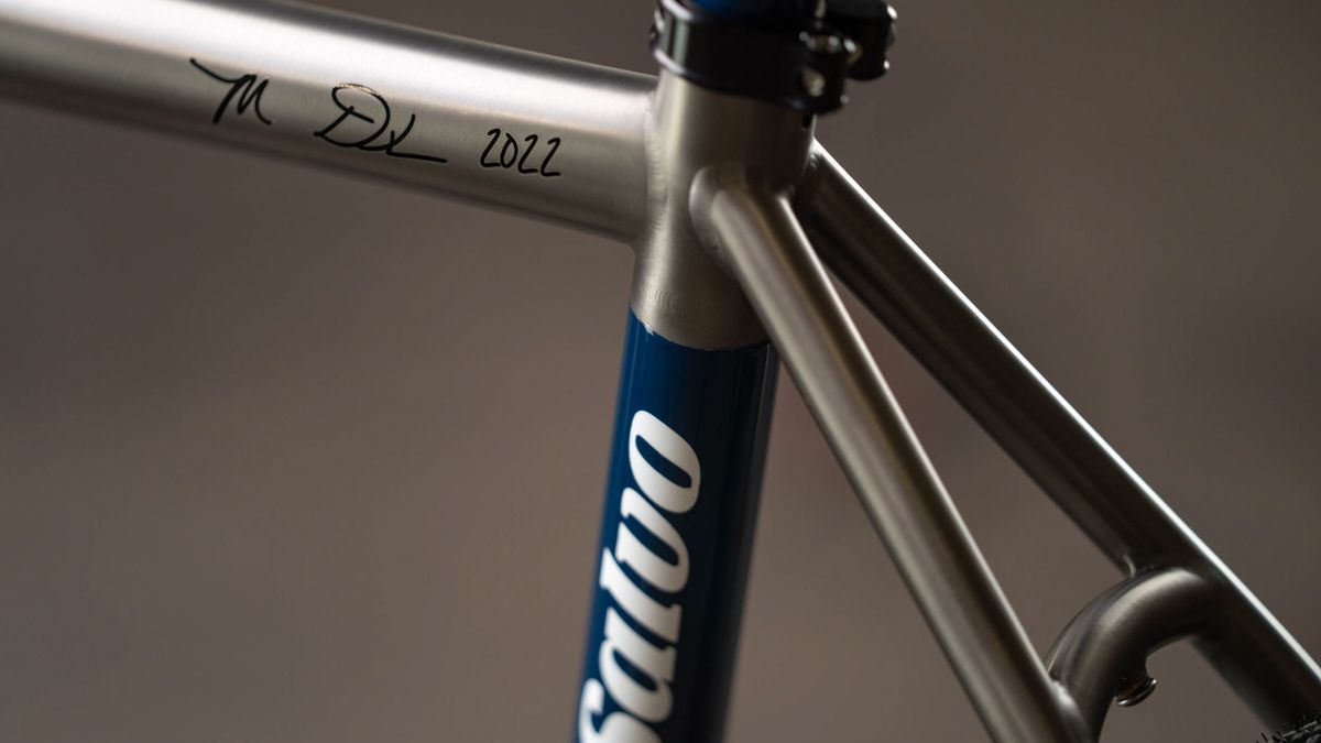 Enve Builders Roundup 2022 - Desalvo Titanium Gravel Bike