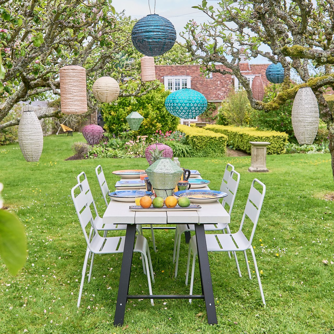 Garden solar lighting ideas 10 sunny ways with solar lights Ideal Home