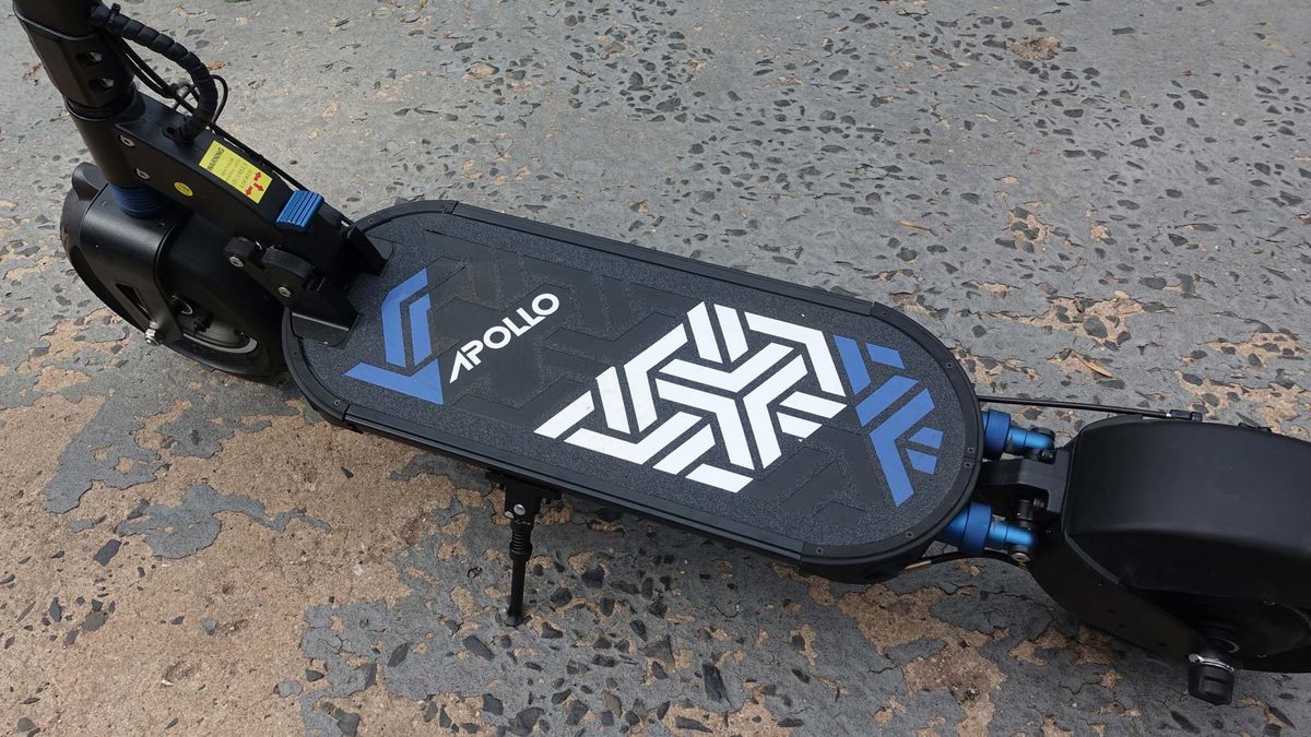 Apollo Explore electric scooter review Tom's Guide