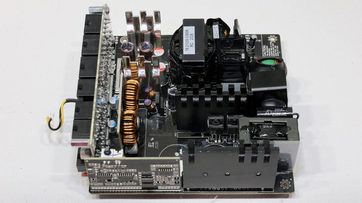 Thermaltake Toughpower GF2 ARGB 850W