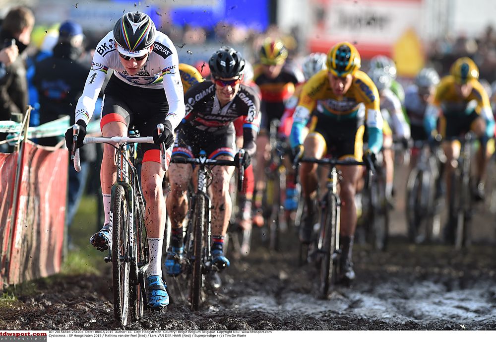 Mathieu van der Poel (BKCP-Powerplus) makes an early move in Hoogstraten