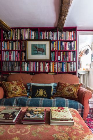 Cottage ideas for a living room – cottage lounge inspiration – Jody Stewart Spiurling