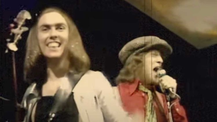 Watch Slade's riotous Set Of 6 TV performance in 1972 | Louder