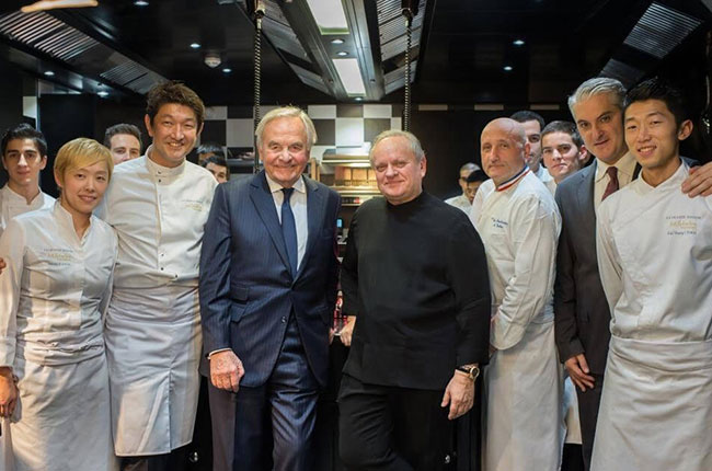 Bernard Magrez, Robuchon