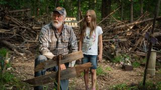 John Lithgow and Jete Laurence in Pet Sematary