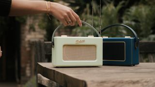 Roberts Uno Solar lifestyle shot