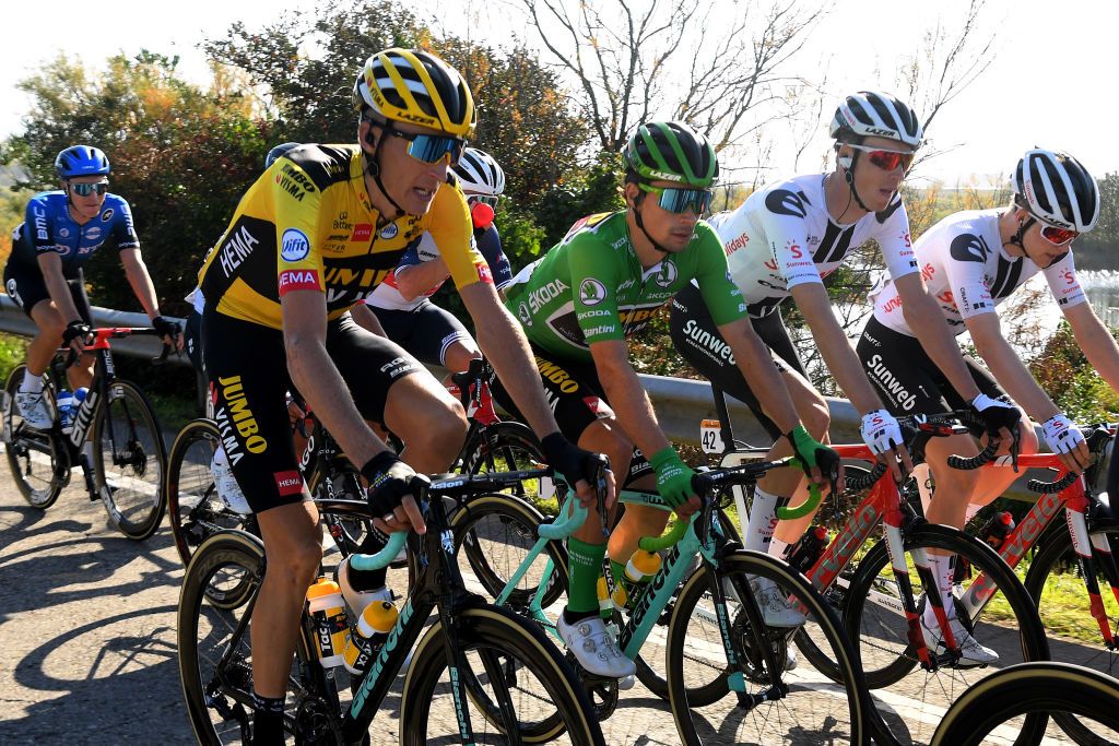 SUANCES SPAIN OCTOBER 30 Robert Gesink of The Netherlands and Team Jumbo Visma Primoz Roglic of Slovenia and Team Jumbo Visma Green Points Jersey Thymen Arensman of The Netherlands and Team Sunweb Michael Storer of Australia and Team Sunweb during the 75th Tour of Spain 2020 Stage 10 a 185km stage from Castro Urdiales to Suances lavuelta LaVuelta20 La Vuelta on October 30 2020 in Suances Spain Photo by David RamosGetty Images