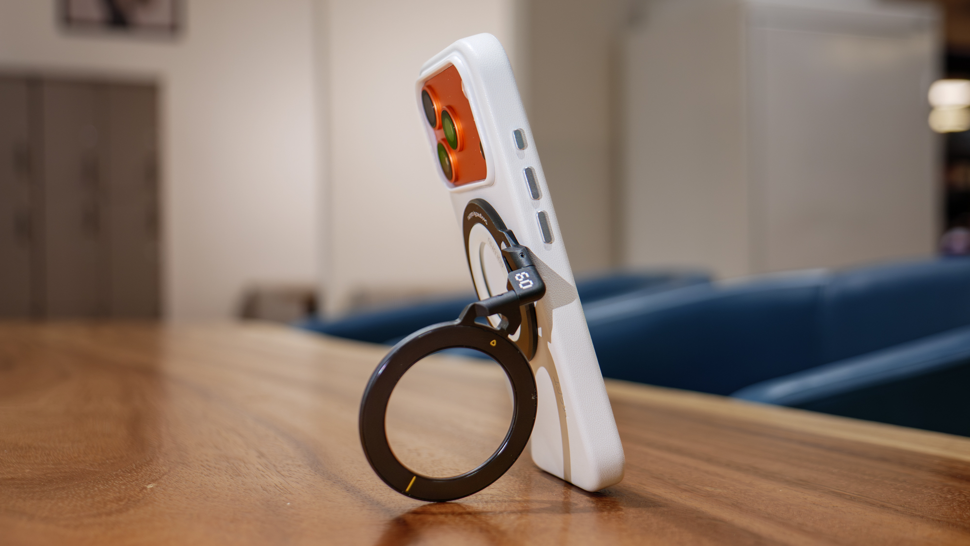 Aulumu G09 Infinite 360&deg; MagSafe Stand.