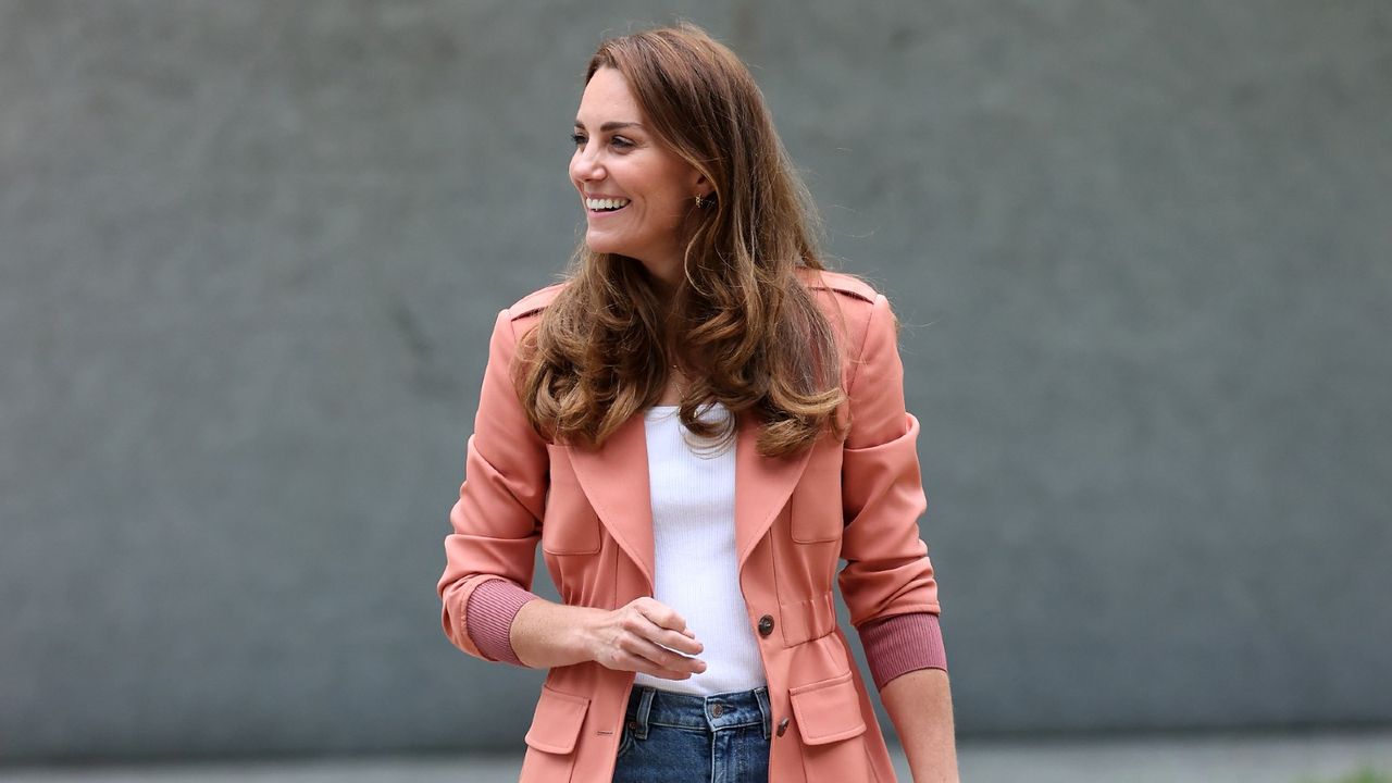 Kate Middleton&#039;s favorite new balance trainers end of season sale