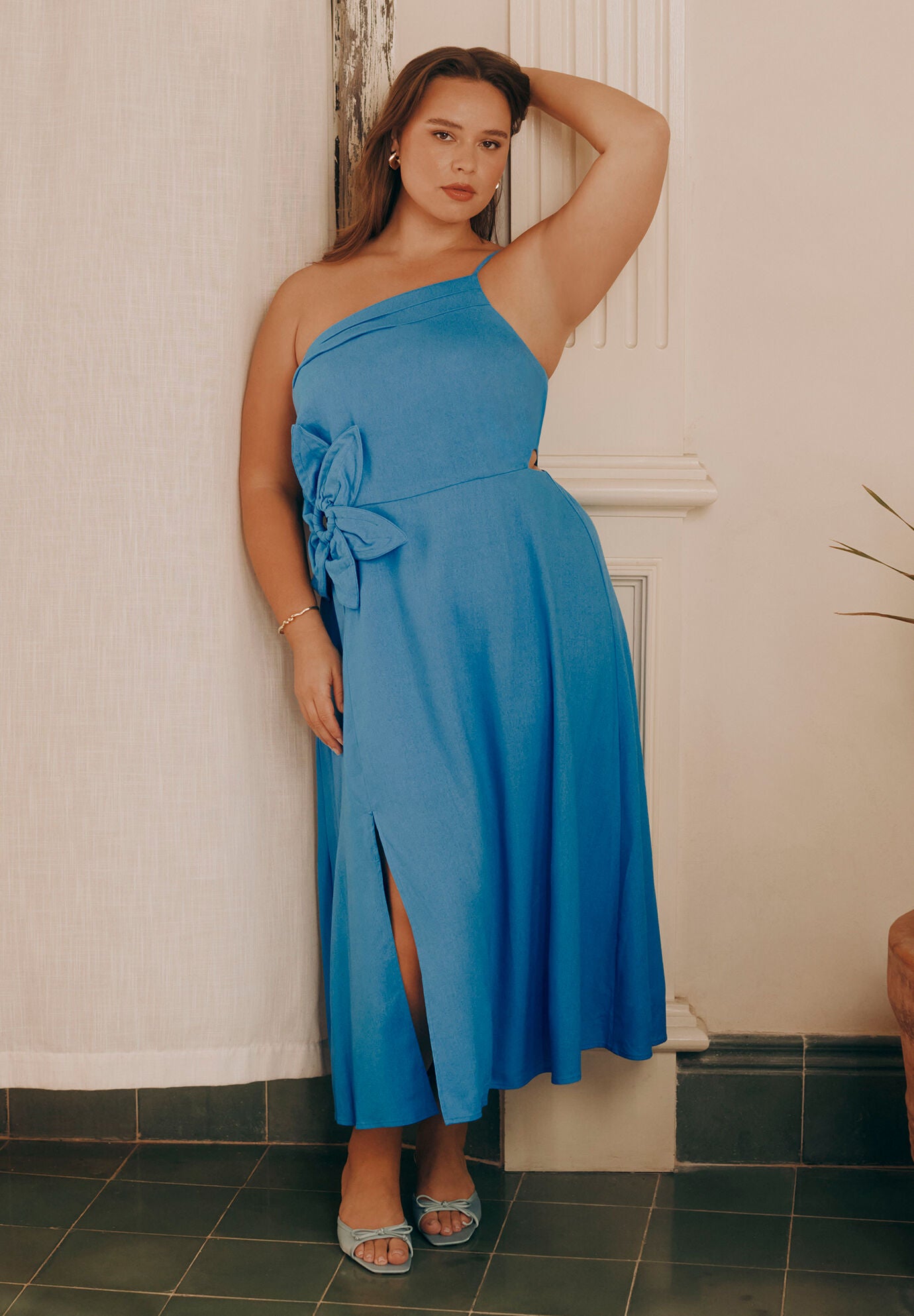 Floral Applque Midi Dress