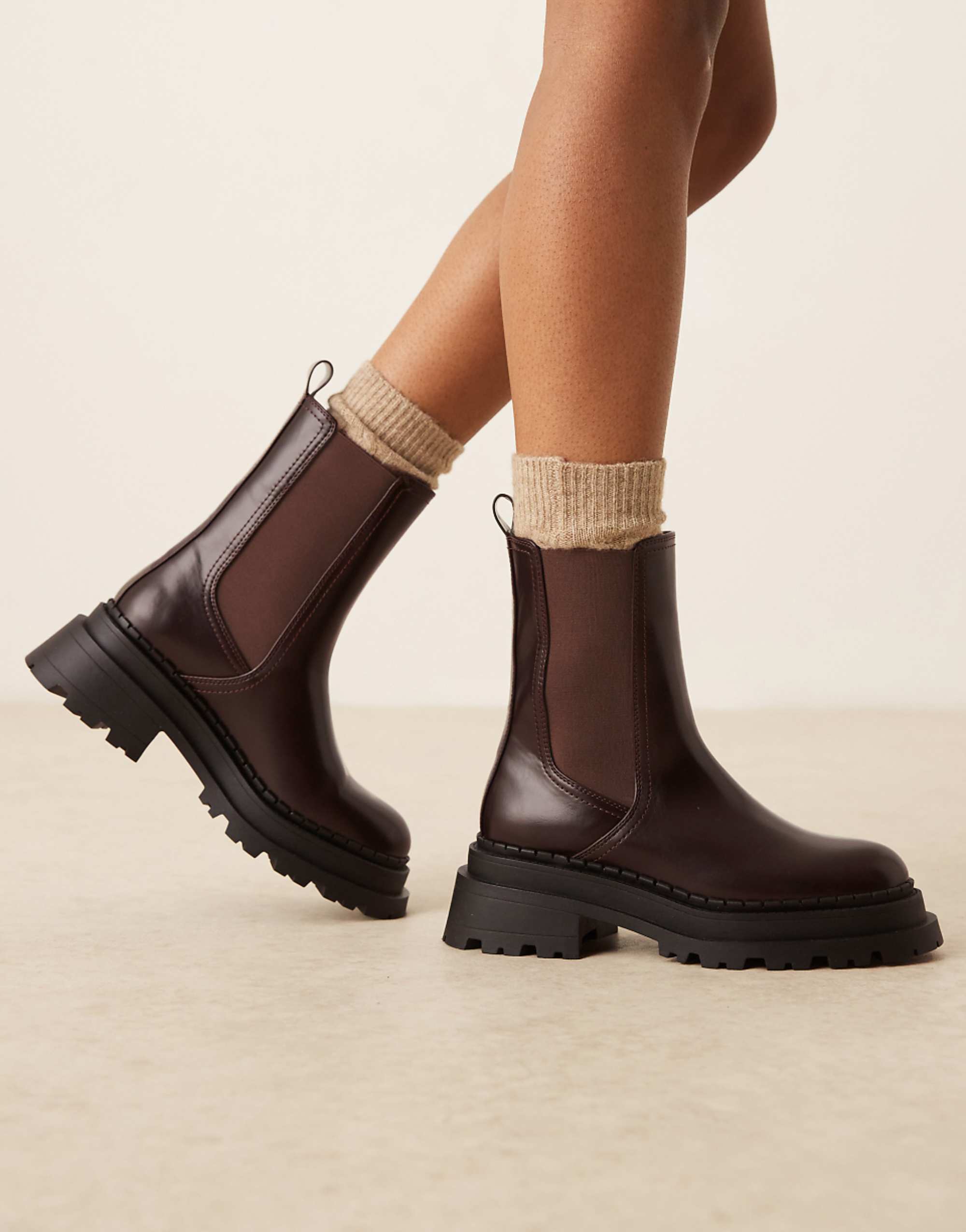 Asos Design Austin Chunky Chelsea Boots in Chocolate