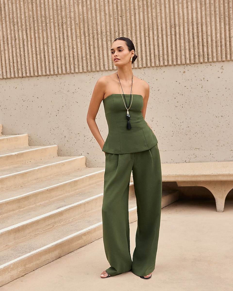 Express, Signature Crepe High Waisted Relaxed Trouser