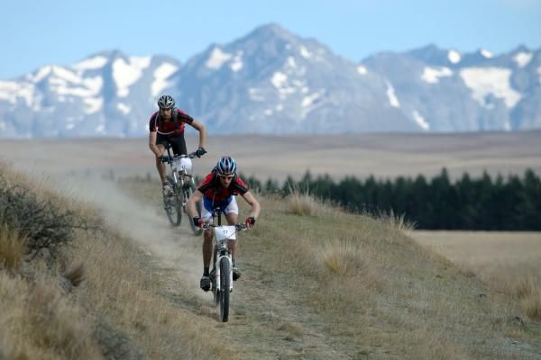 Stage winners: Property Syndication team members Brent Miller (front) and Ollie Whalley, both of Christchurch, led the final stage to secure second place overall in the 2010 Alpine Epic with a time of 17:52:31 on Saturday.