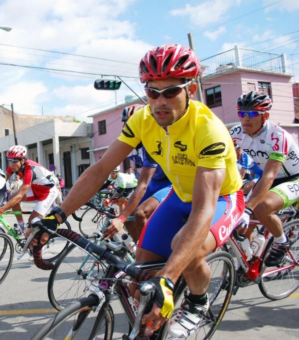 Race leader Arnold Alcolea (Cuba)