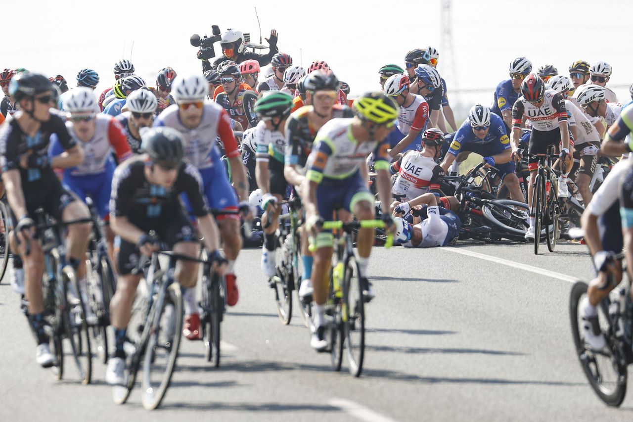 Vuelta Espana 2021 - 76th Edition - 5th stage Tarancon - Albacete 184,4 km - 18/08/2021 - Crash - photo Luis Angel Gomez/BettiniPhoto&Acirc;&copy;2021