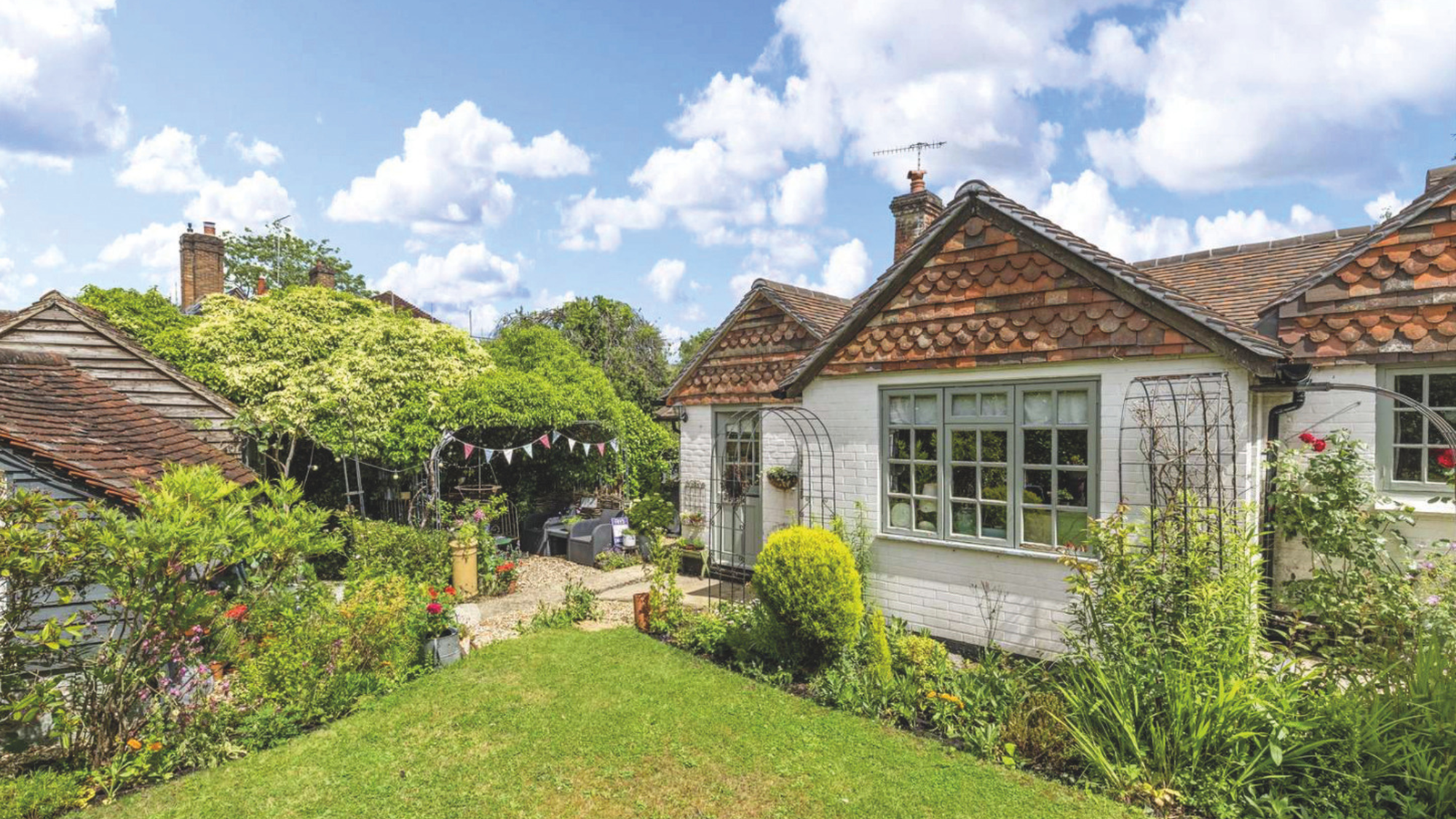 Surrey, Petworth Road, Chiddingfold