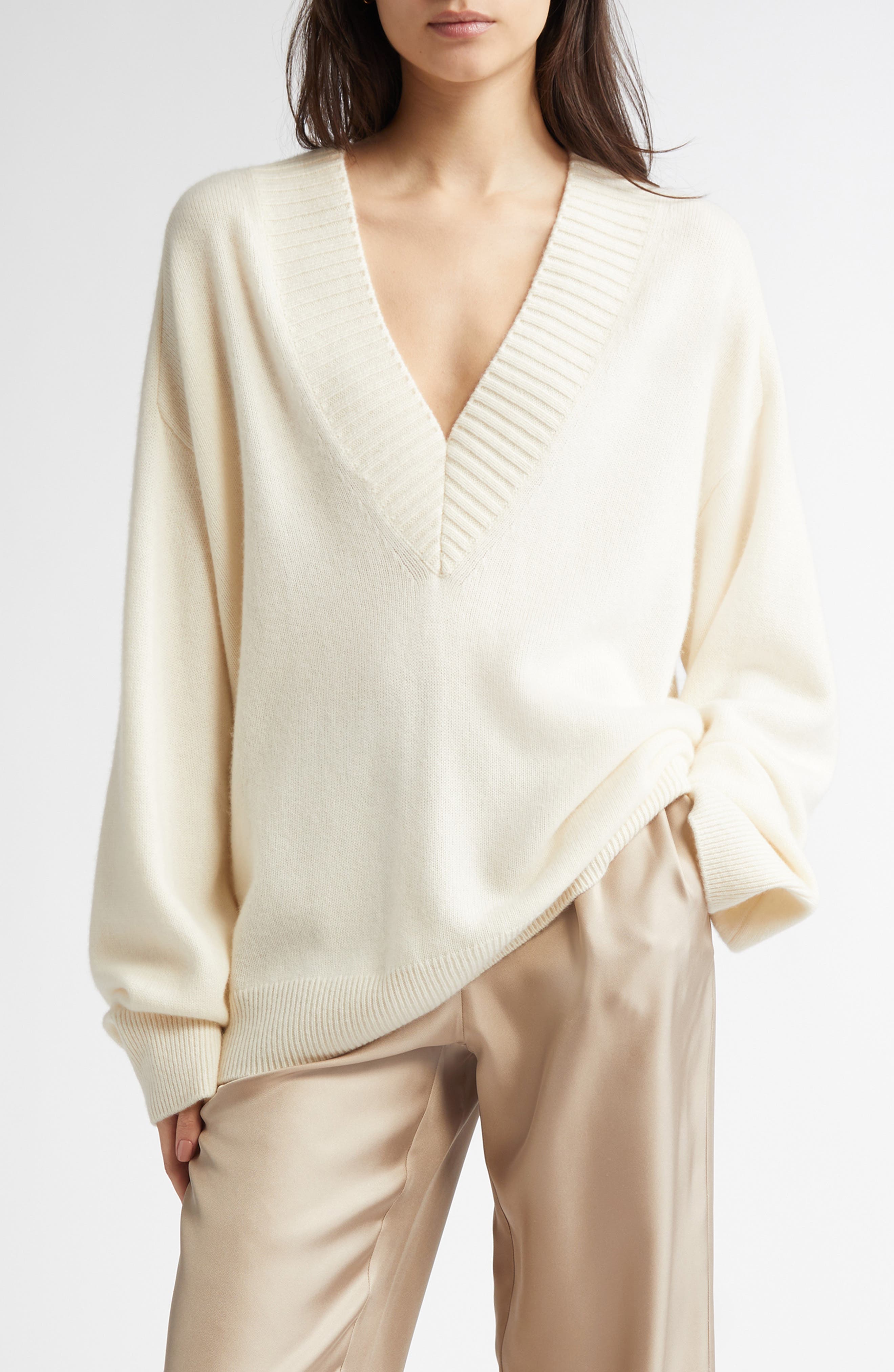 LOULOU DE SAISON, Sage Cashmere V-Neck Sweater