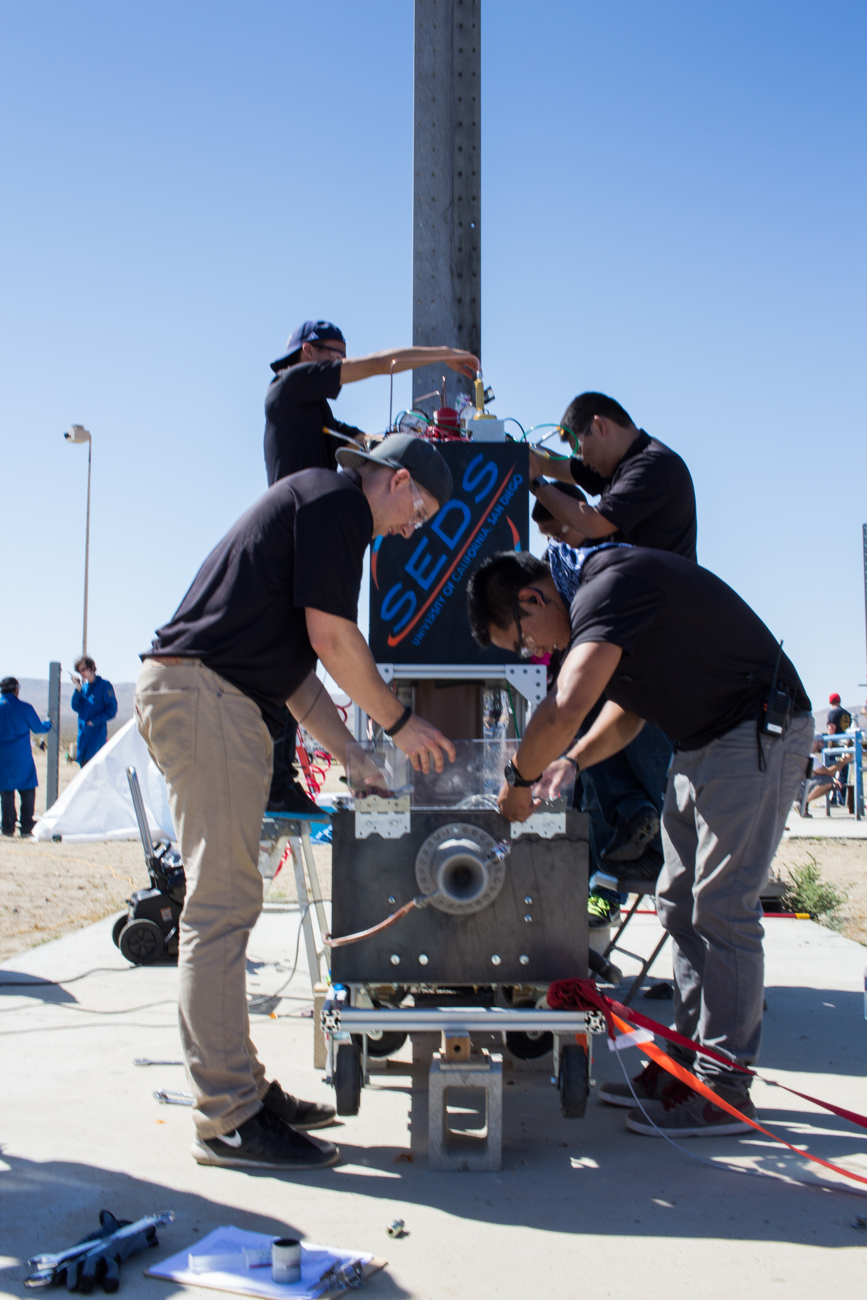 UCSD students at Mojave Test Facility