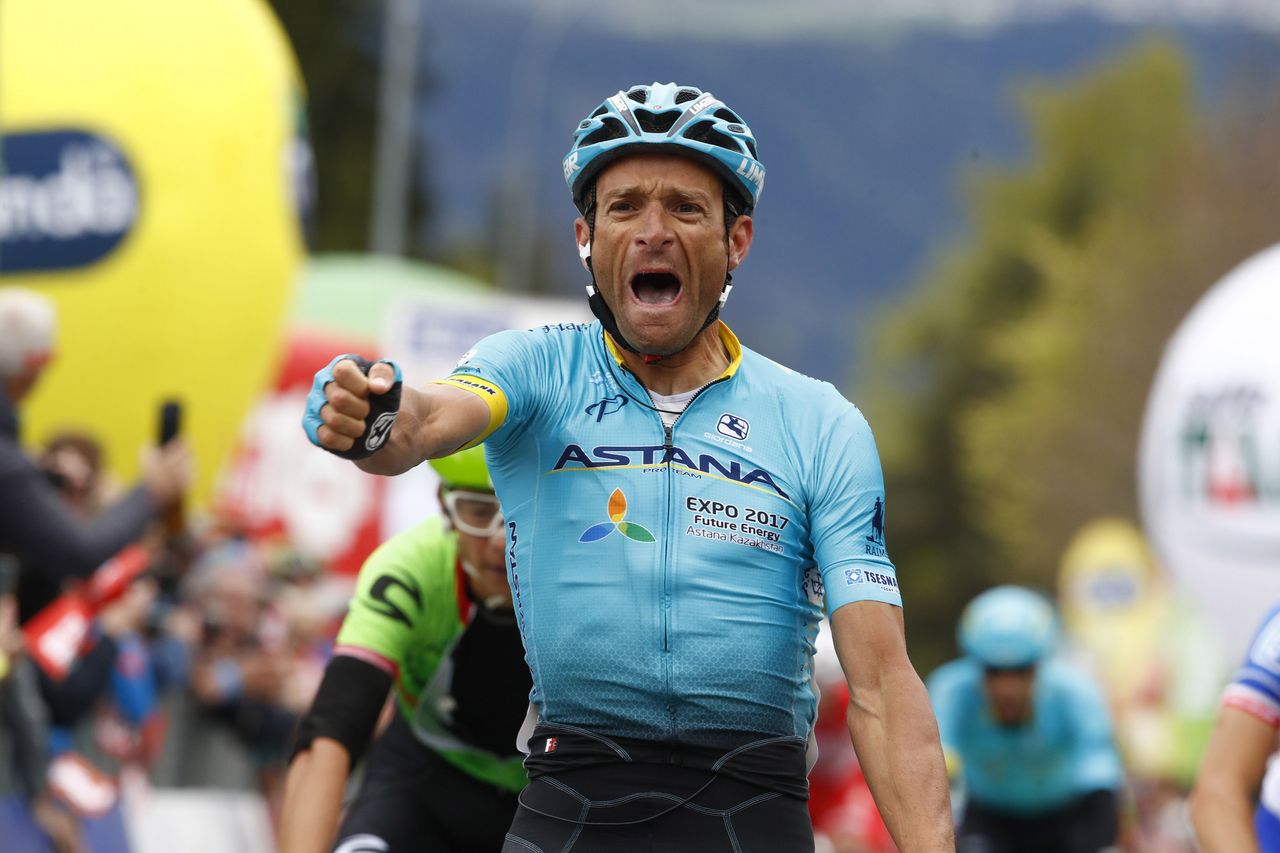 Michele Scarponi (Astana) celebrates his victory