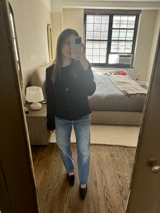 Nikki wearing Madewell jeans.