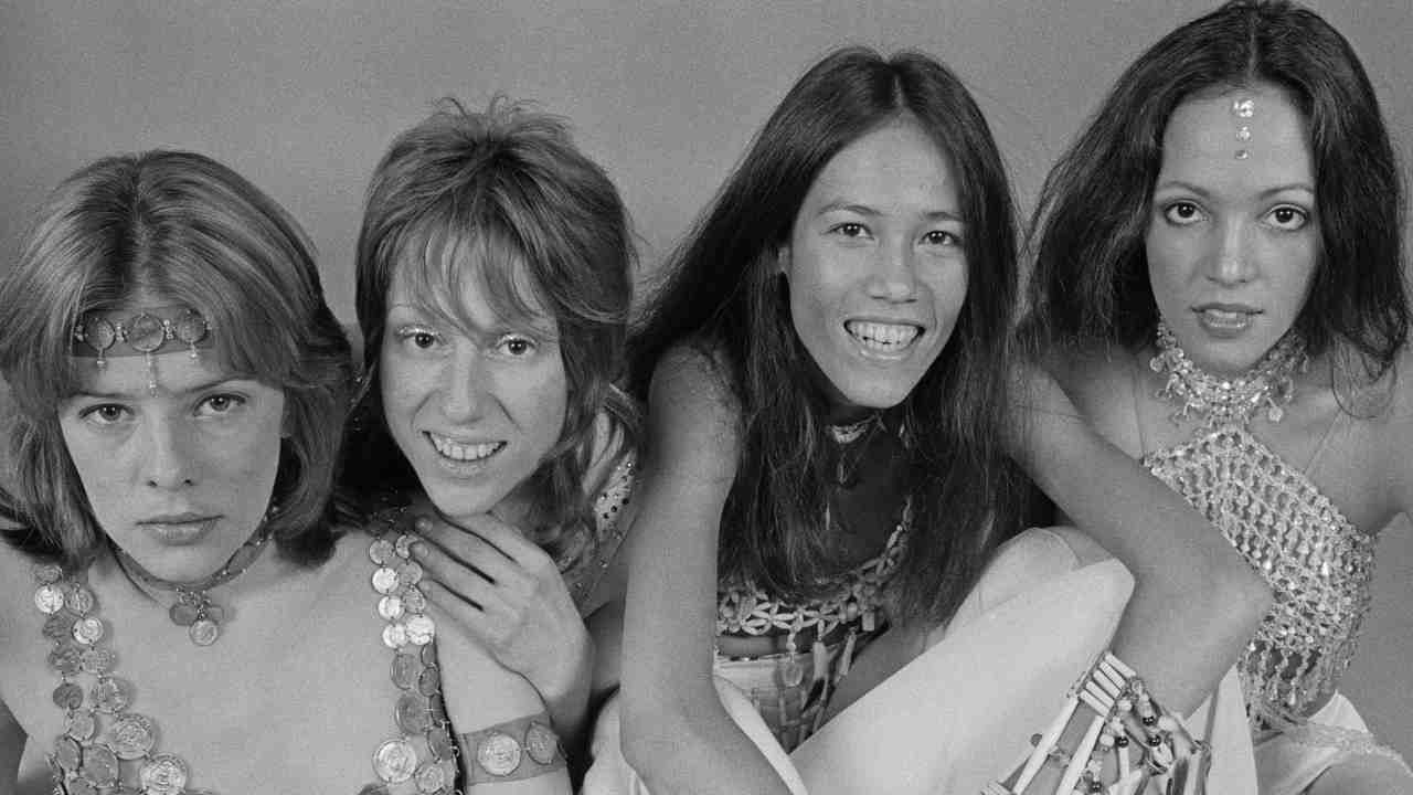 “We were being thrown to the dogs. It felt like our hard work was being chucked away for this crap idea that girls couldn’t possibly be decent musicians”: They were American rock pioneers loved by David Bowie. But they’ve been virtually forgotten toda…