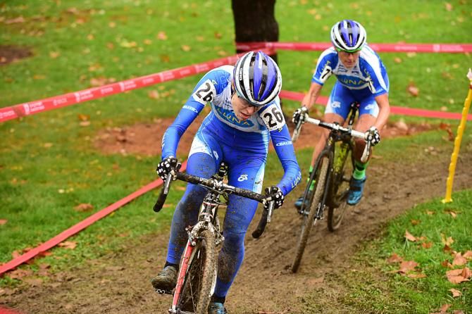 Maghalie Rochette leading her Luna teammate Katerina Nash on lap one