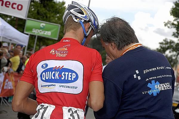 Big Belgian Tom Boonen (Quick Step) gets some medical advice before the stage.