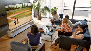 Quanto deve essere distante la TV?