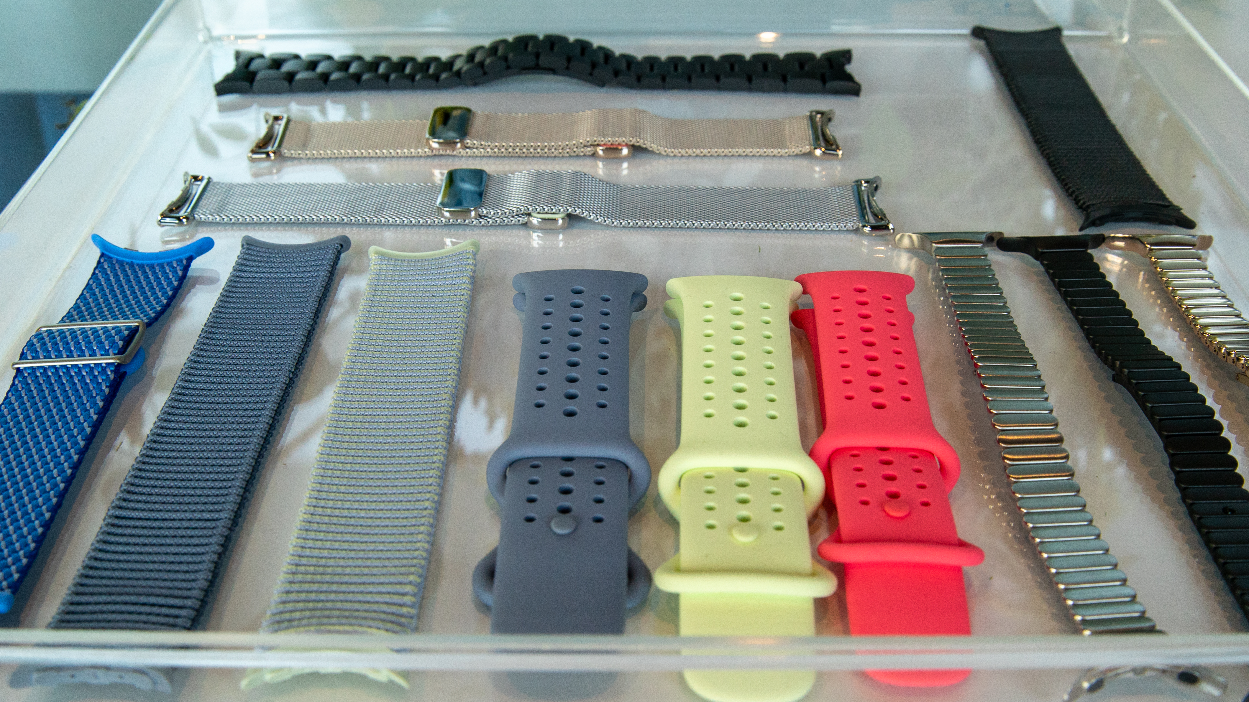 Pixel Watch 4 bands