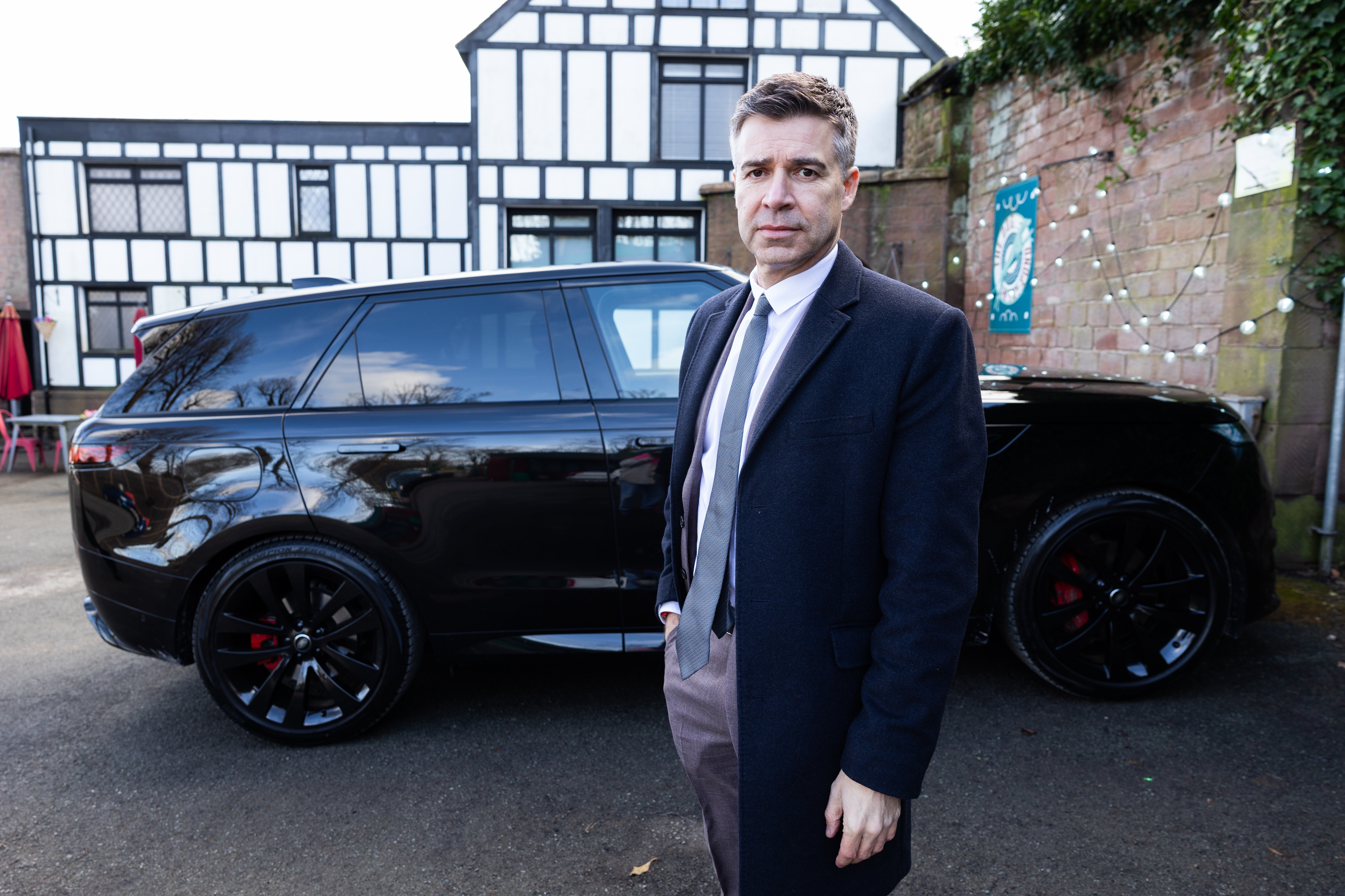 DI Banks played by Drew Cain in Hollyoaks.
