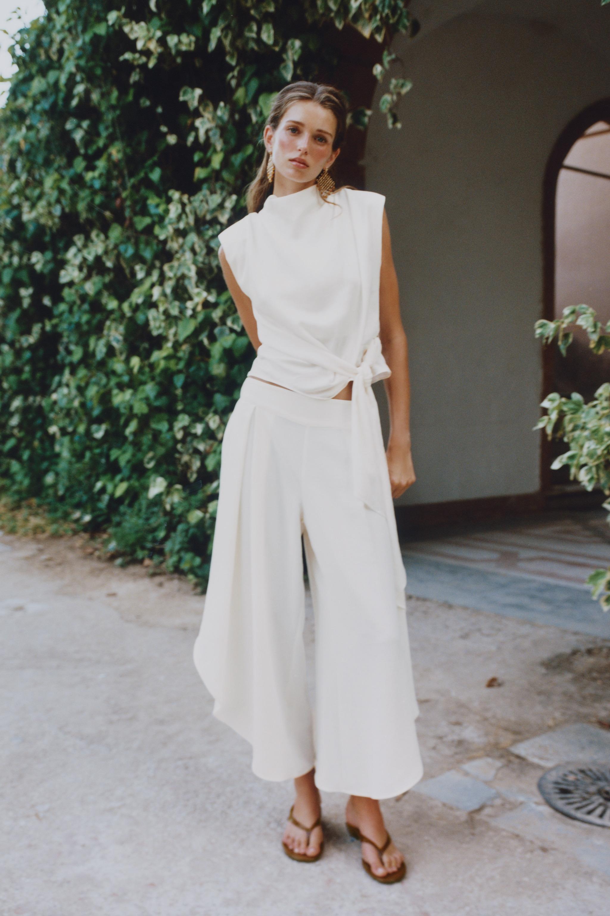 Satin Top With Shoulder Pads and Knot - Ecru - Xs